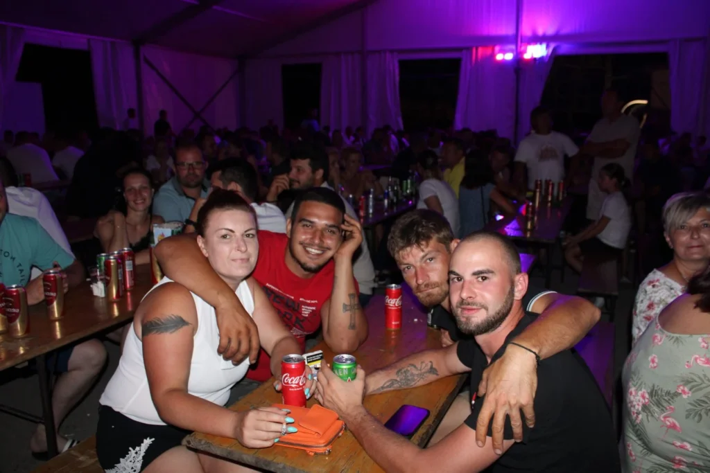 Večernja zabava u šatoru — 45. Žetvene svečanosti u Cerni, 19.07.2024.