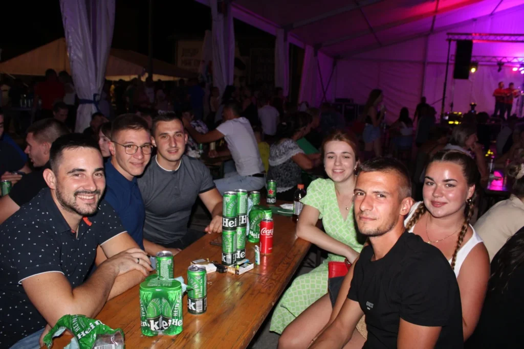 Večernja zabava u šatoru — 45. Žetvene svečanosti u Cerni, 19.07.2024.