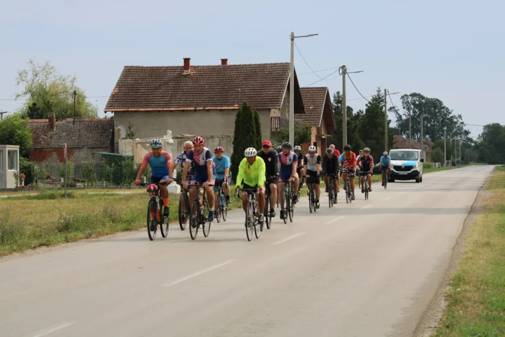 Biciklijada kroz Cernu — 45. Žetvene svečanosti u Cerni, 20.07.2024.