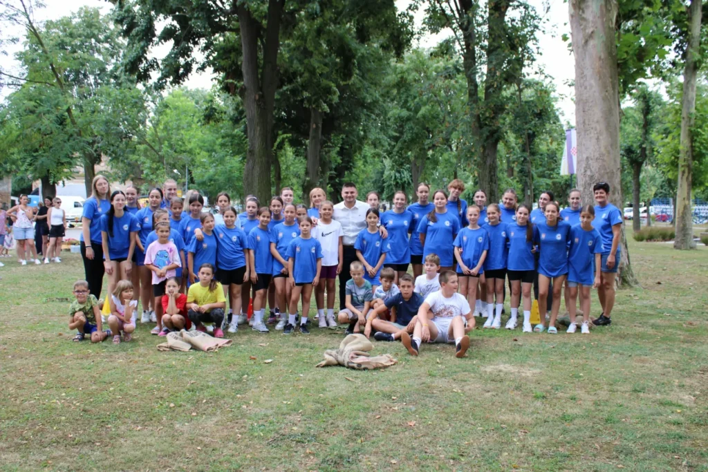 Dječje igre i sportska natjecanja u parku — 45. Žetvene svečanosti u Cerni, 20.07.2024.