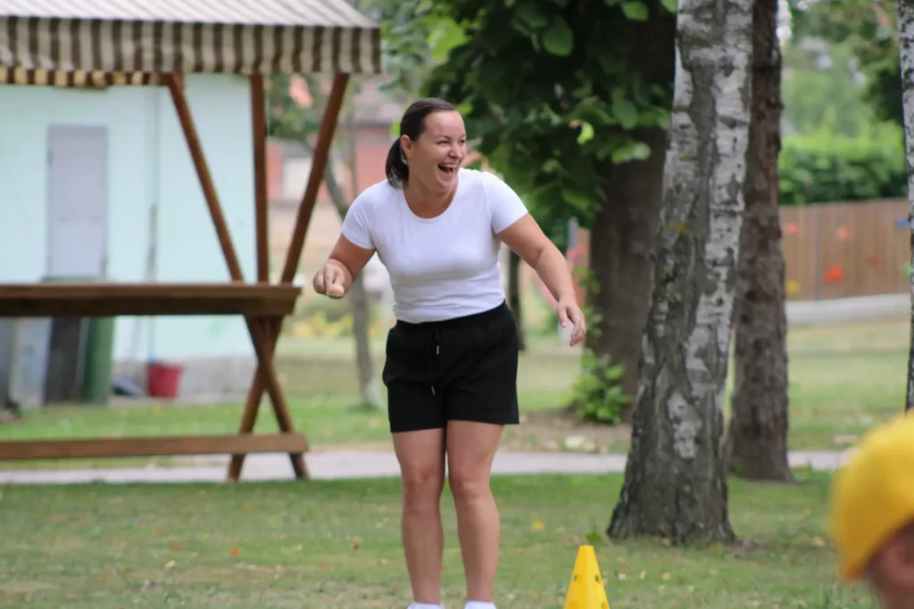 Dječje igre u parku — 45. Žetvene svečanosti u Cerni, 20.07.2024.