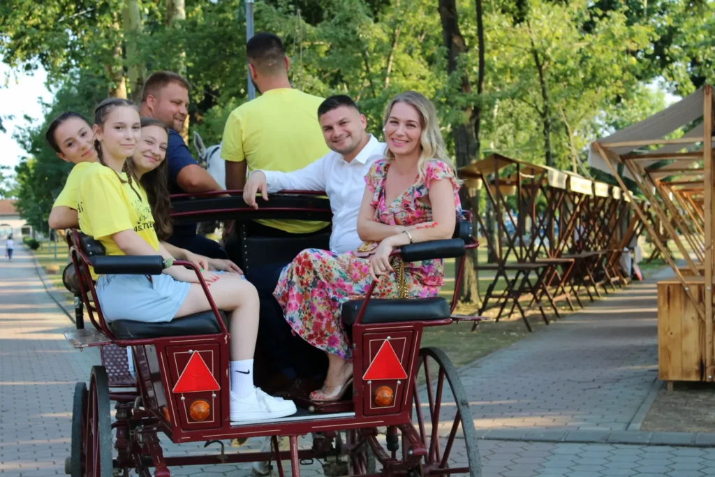 Povorka konja i zaprega kroz Cernu — 45. Žetvene svečanosti u Cerni, 20.07.2024.
