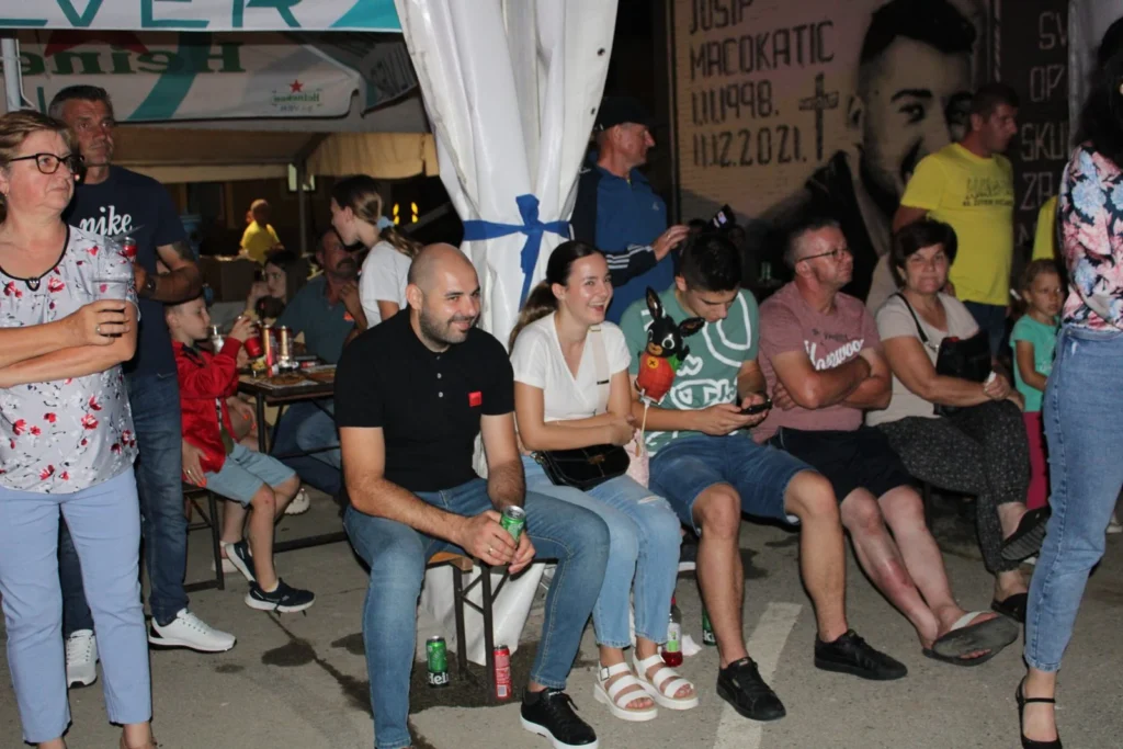 Večernja zabava u šatoru — 45. Žetvene svečanosti u Cerni, 20.07.2024.